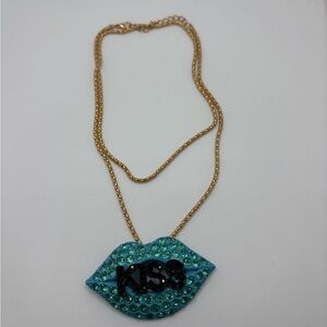✨5/$25✨ Gold and Blue 'KISS' Pendant Necklace